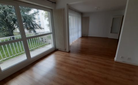 LONS-LE-SAUNIER – Appartement F4 avec accès PMR